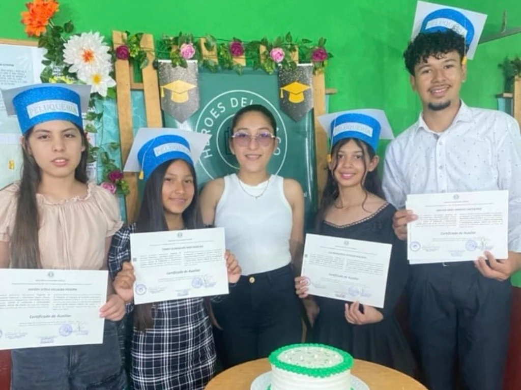Alumnos y egresados